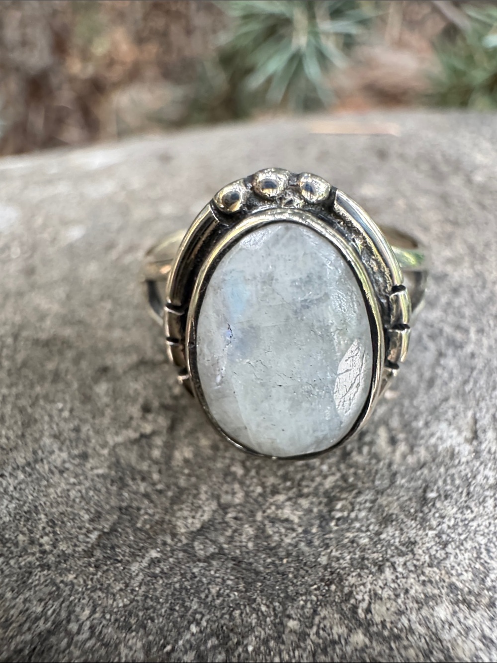 Sundance Silver Moonstone Oval Ring - White/Blue Sheen